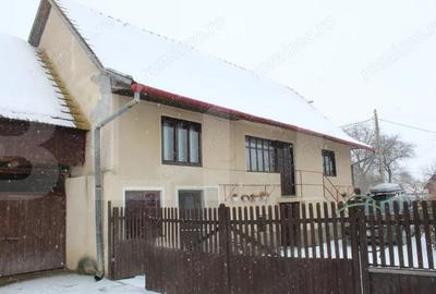 Casă cu 3 camere cu Teren 2880 Mp în Boroșneu Mare - 14