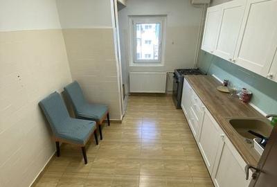 Apartament 3 camere bloc 1984, Moinesti, Gorjului, Militari - 9