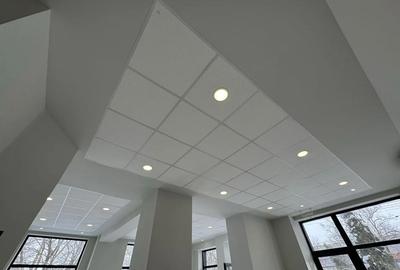 Spațiu comercial, de 104 mp, în Central - 1