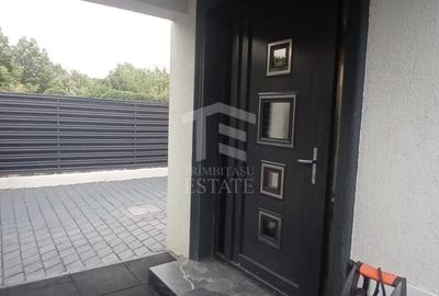 Casă individuală cu 7 camere cu Teren 249 Mp în Andronache - 3