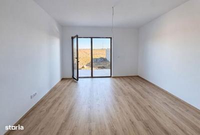 Casă cu 4 camere cu Teren 370 Mp în Vest - 2