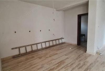 Casă cu Teren 600 Mp în Livada - 13