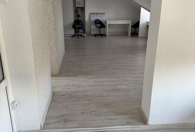 Spațiu comercial, de 100 mp, în Ultracentral - 7