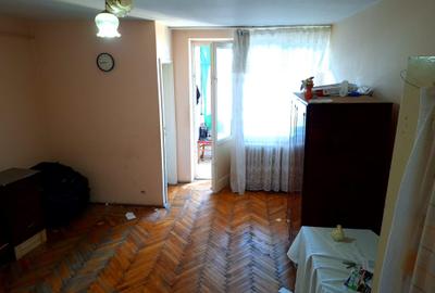 Garsonieră semidecomandată în Craiovei - 2