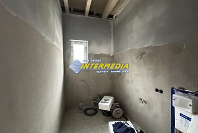 Casă individuală cu 4 camere cu Canalizare în Cetate - 17