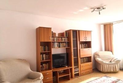 Apartament cu 3 camere decomandat în Rahova - 2