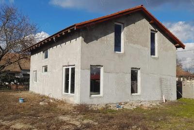 Casă cu Teren 555 Mp în Biled - 1
