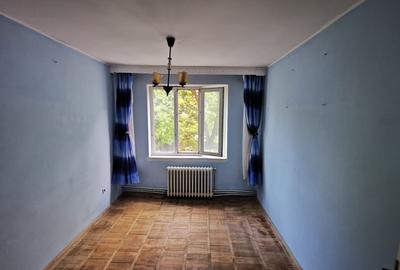 Apartament cu 3 camere decomandat în Farfuria - 10
