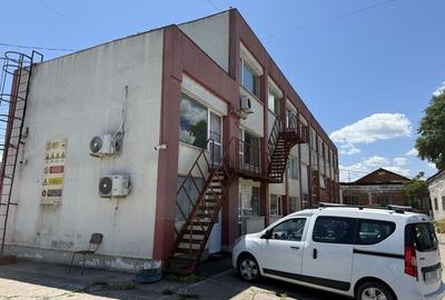 Spațiu comercial, de 630 mp, în Port - 2