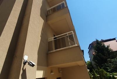Casă cu 17 camere cu Garaj în Primăverii - 3