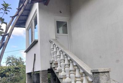 Casă cu 2 camere în Central
