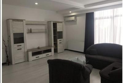 Apartament cu 3 camere decomandat în Orașul de Jos - 2