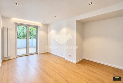 Apartament cu 4 camere decomandat, mobilat în Victoriei
