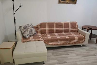 Apartament cu 3 camere decomandat în Central - 2
