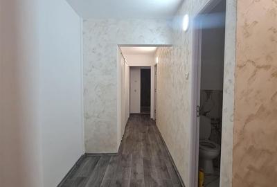 Apartament cu 3 camere decomandat în Iosia
