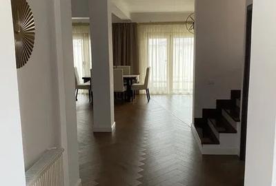 Casă individuală cu 5 camere cu Canalizare în Central - 7