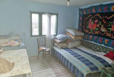 Casă cu 3 camere în Mereșești - 5