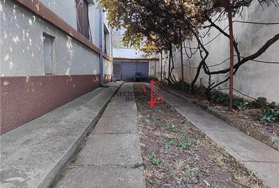 Expozitiei Casa spatioasa cu gradina mare zona Expozitiei Agronomie - 9