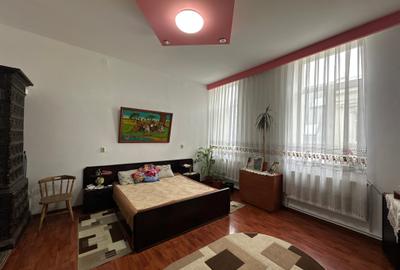 Apartament cu 2 camere semidecomandat, mobilat în P-ța Unirii - 2