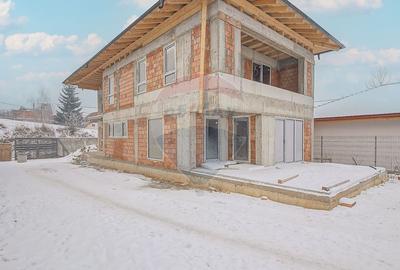 Casă cu 4 camere cu Teren 350 Mp în Bunloc - 1
