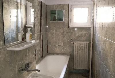 Apartament cu 3 camere decomandat în Sebastian - 3
