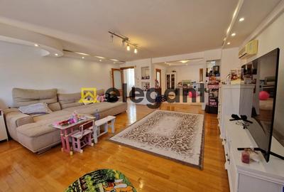 Casă individuală cu 11 camere cu Canalizare în Central - 1