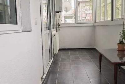 Apartament cu 2 camere semidecomandat în Central - 1