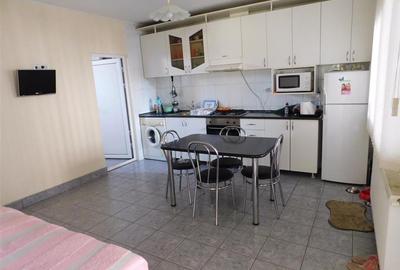 Spațiu comercial, de 200 mp, în Alfa - 4