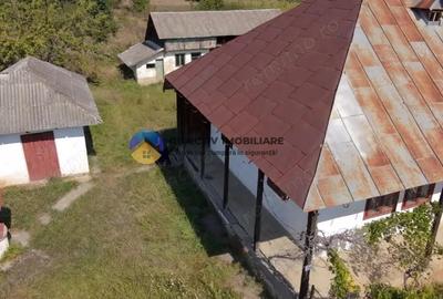 Casa + teren spa?ios de vanzare Girov - 18