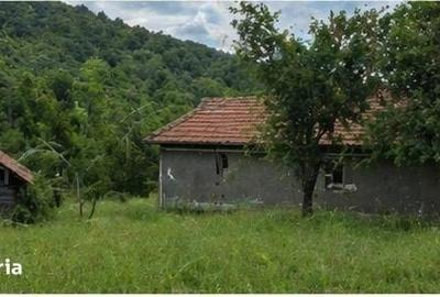 Casă cu 3 camere cu Teren 440 Mp în Central - 5