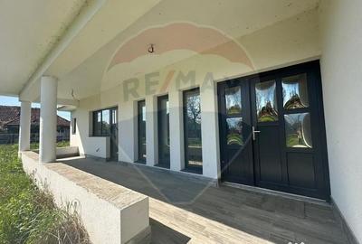 Casă cu 4 camere cu Teren 718 Mp în Lăpuș - 11