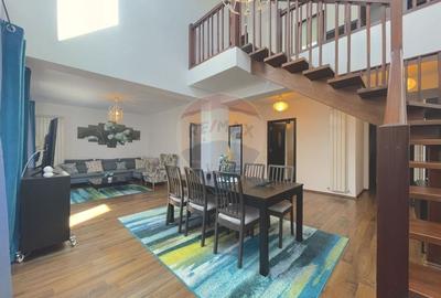 Apartament spectaculos pe doua niveluri cu priveliste catre Bucegi! - 1