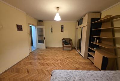 Piata Muncii, Decebal, 10 minute metrou, chiar pe Agricultori - 8