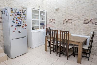 Vila 5 camere complet mobilata, foișor, teren generos - 49