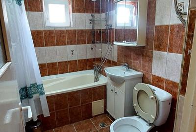 Apartament cu 4 camere decomandat în Vitrometan - 2
