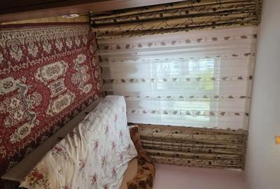 Apartament cu 2 camere decomandat în Tractorul - 1