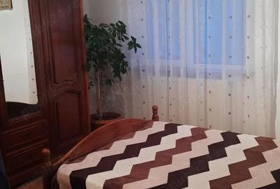Apartament cu 3 camere decomandat în Central - 1
