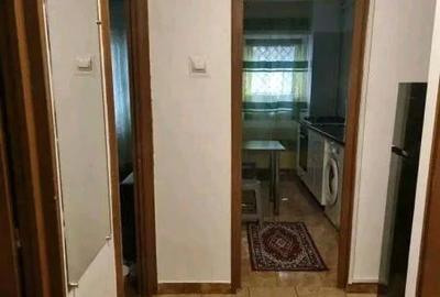 Garsonieră decomandată în Apărătorii Patriei - 2