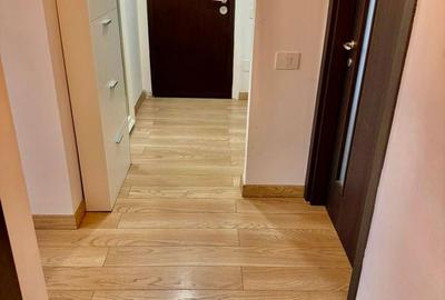 Apartament cu 3 camere semidecomandat, mobilat în Central - 4