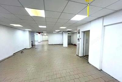 SPATIU COMERCIAL STRADAL, SE POATE COMPARTIMENTA INTRE 50 - 400 mp - 3