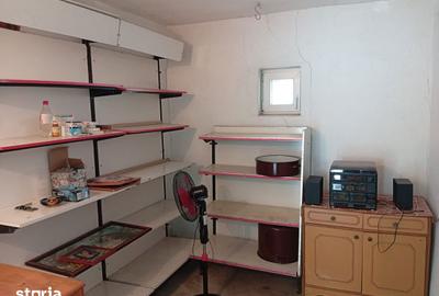 Casă cu 6 camere cu Teren 843 Mp în Livada - 2