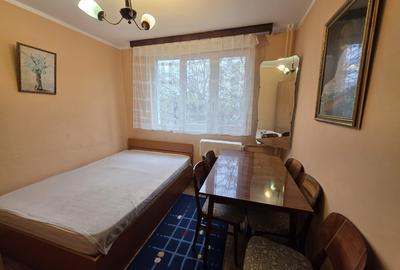 1 Decembrie 1918, intersectie Jean Steriadi, 10 minute metrou, vav Auchan - 1