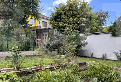 Vila in zona linistita, pe o strada inchisa perfecta pentru - 16