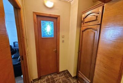 Apartament cu 5 camere decomandat, mobilat în Păcii - 36