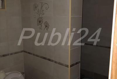 Casă cu Teren 1087 Mp în Poienari - 6