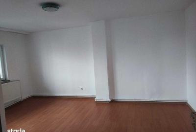 Apartament cu 3 camere decomandat în Agigea - 2