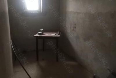 Casă cu 3 camere cu Teren 120 Mp în Pomezeu - 2