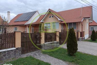 Casă cu 4 camere în Ideciu de Sus - 9