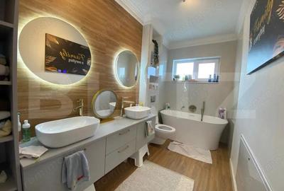 Casă cu 6 camere cu Teren 1460 Mp în Jucu - 11