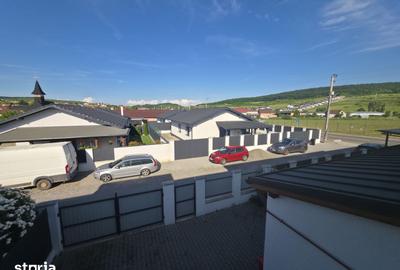Casă cu 4 camere cu Teren 200 Mp în Livezeni - 4